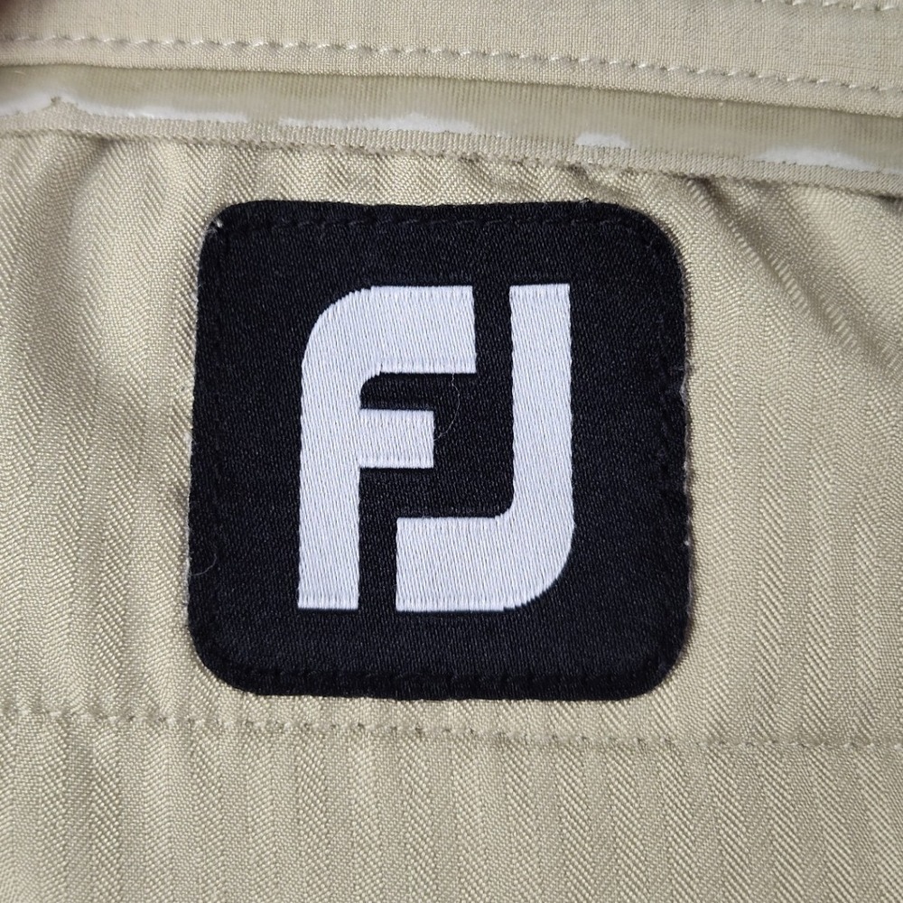 FootJoy Golf Shorts Performance Lightweight Beige Flat Front Mens Size 40 - Picture 8 of 17